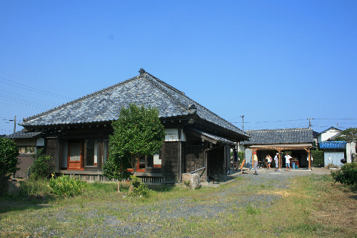 outsidehouse