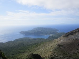 r-古岳から見た本村