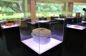 掲載用)2013榮久庵憲司とGKの世界展-DSC_0319