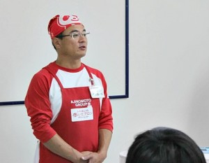 いわき拠点の開所式で挨拶する前原社会貢献担当部長