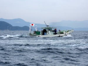 経済産業省の監視船（2/19、写真：祝島フォト情報）