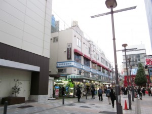 電気街秋葉原で作って遊んで科学を学ぶ