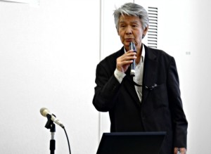 TFSP・WIA東京実行委員会の代表として、挨拶をした菅原文太さん