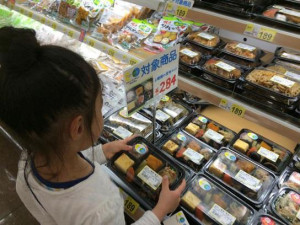 「余分なカロリーを途上国に寄付」惣菜が好評――西友子会社