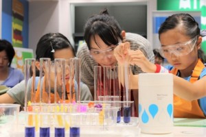 BASFジャパン、SDGsテーマに子ども実験教室開催