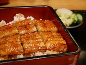 ウナギ消費、事実を知れば2人に1人が行動を変える