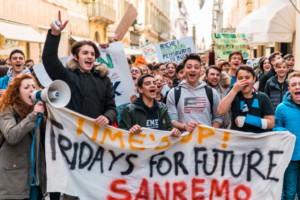「SDGs」「気候変動」、各国の義務教育で必須に