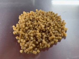 天然バイオマス100％の生分解性樹脂が「グリーンプラ」認証