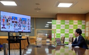 小泉環境相が大学生と「脱炭素社会」に向け議論