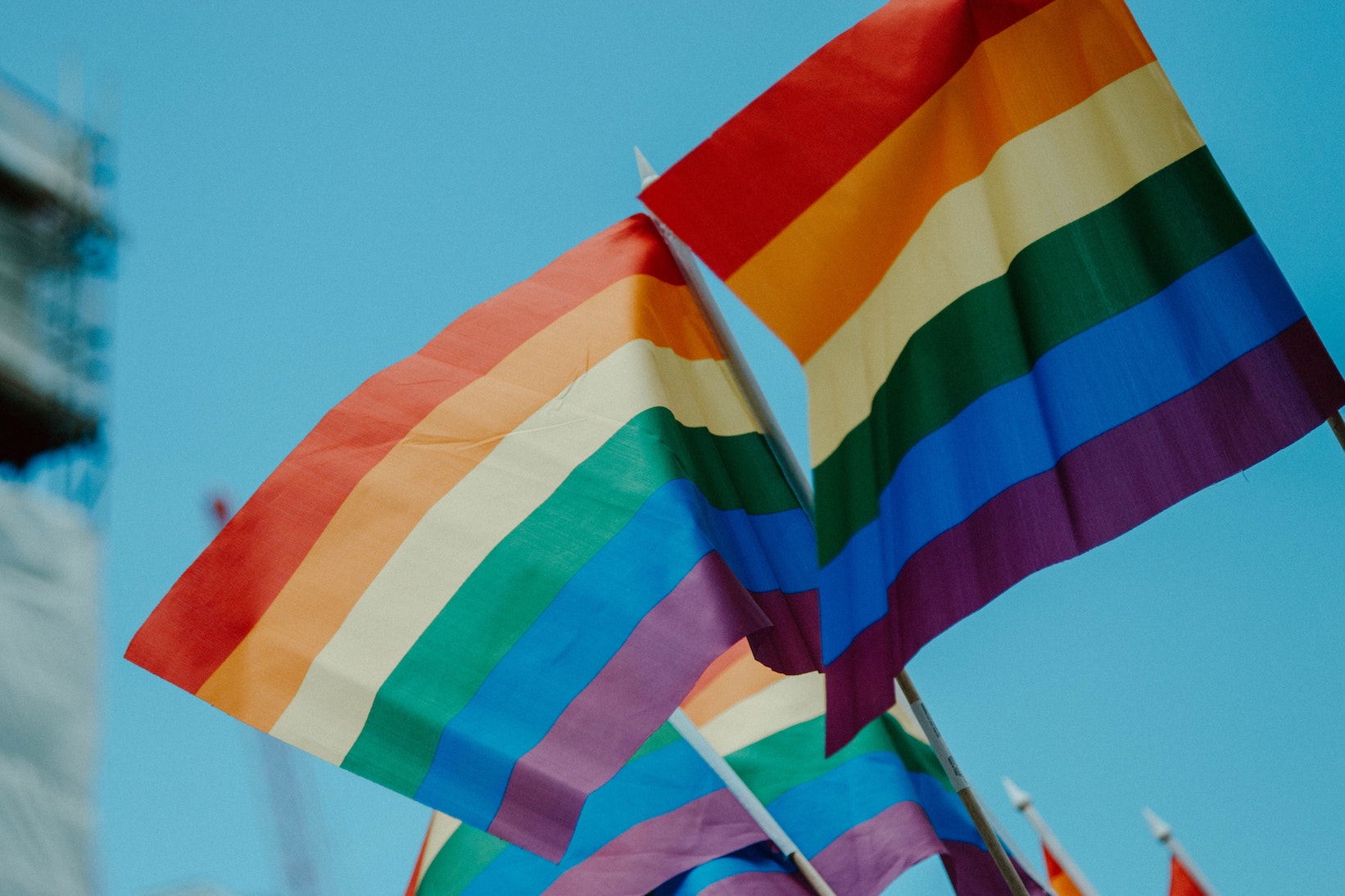 米調査「LGBTQ成人の96％がカミングアウトしている」