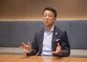 三井物産 脱炭素への移行、透明性と責任で