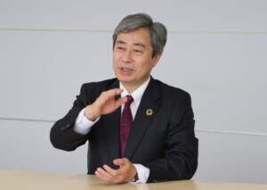 セイコーエプソン、日本最速で「電力100％再エネ化」