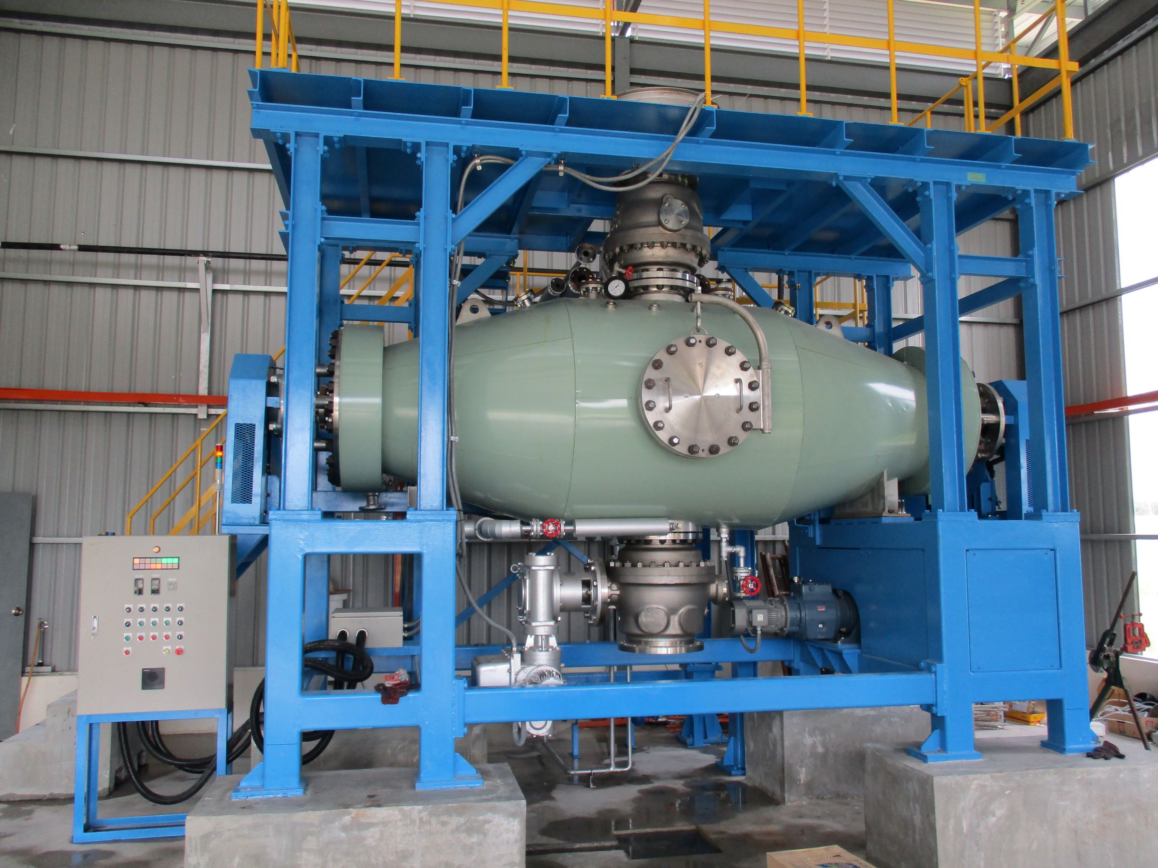 亜臨界水処理」で水草をSAFや紙梱包材に：琵琶湖で実証実験 - オルタナ