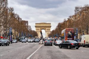 EUが35年にガソリン車新車販売禁止、HV・PHVも対象
