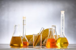 人工石油の「ドリーム燃料製造装置」、開発者「永久機関的」