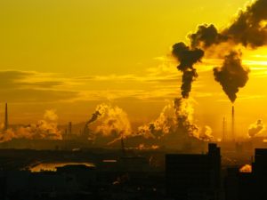 中国政府、新規の高炉建設禁止へ: 大気汚染対策で