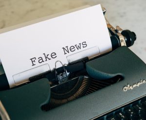 グローバルリスク2024、「誤報とニセ情報」が初ランクイン