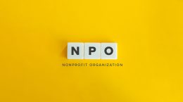 社会課題の解決、企業とNPOのマッチングがカギに