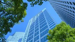 国連責任投資原則の女性CEO、トランプ氏と対峙へ