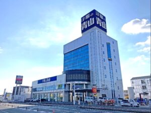 青山商事、CO2排出ゼロ拠点が101に: グリーン電力導入拡大で