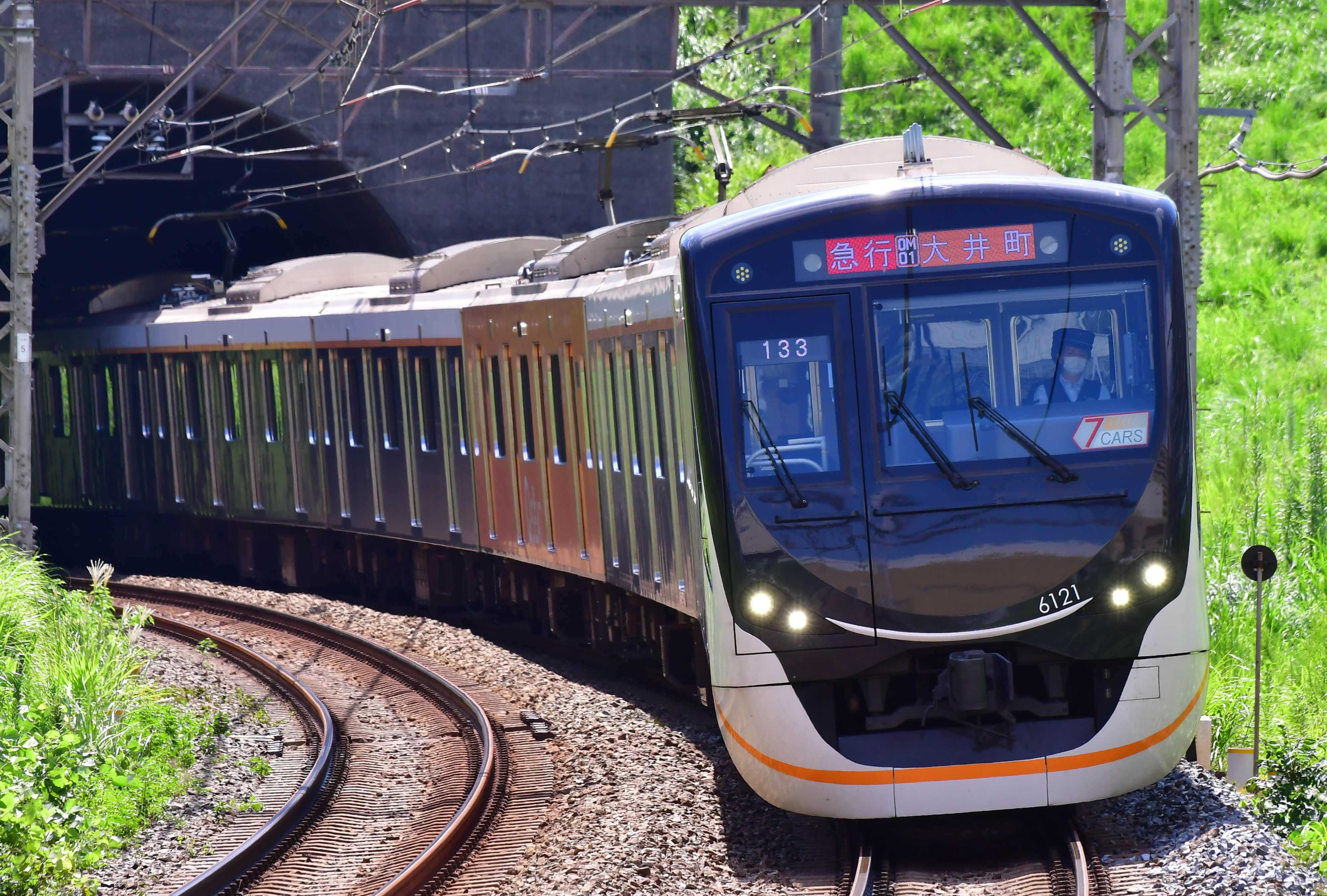 東急電鉄急行列車用6020系（エコ車両）