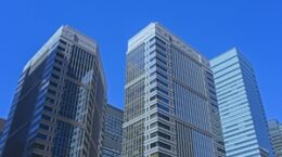 国交省が建築物のLCA算定を義務化へ、国際標準化も狙う