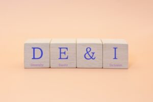 米国の「DEI」は死んでいなかった: 上場企業の8割が再構築