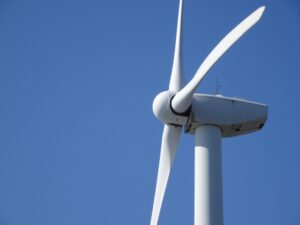 26年には再エネが化石燃料を抜き世界最大の電力源に: IEA予測