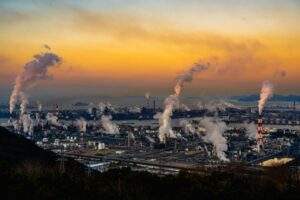 世界の化石燃料関連インフラ、20億人の健康脅かす: 報告書