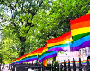 米最高裁、同性婚の権利を覆す申し立てを却下: 米政権に痛手