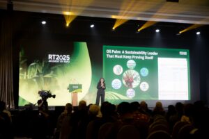 持続可能なパーム油調達、小規模農家の経済的自立が課題に