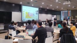 日立の社内ネットワーク、障がいのある社員の活躍を後押し