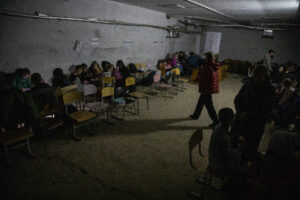 学校を軍事利用しない「学校保護宣言」、G7で日本だけ未賛同