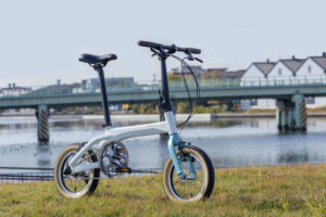 散歩するように走れるセミフォールディングバイク