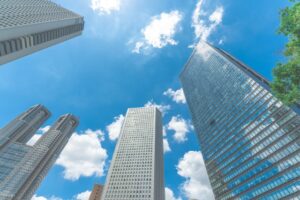 サステナ情報開示、「横並びの壁」をどう超えるのか