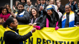 「政府の不十分な気候変動対策は人権侵害」とオランダ裁判所