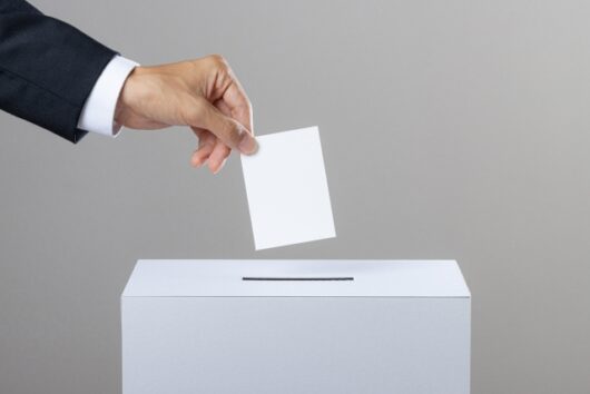 衆院選緊急若者アンケート、「92％が投票する／したい」「ネットニュースから情報68％」