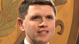 米テキサスの新星タラリコ、「愛の政治」で上院選に挑む