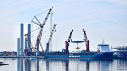 トランプ大統領、米東海岸の洋上風力５件をめぐる訴訟で全敗