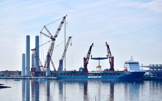 トランプ大統領、米東海岸の洋上風力５件をめぐる訴訟で全敗