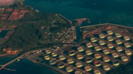 ホルムズ海峡危機で、ナフサ不足はガソリン不足より先に来る