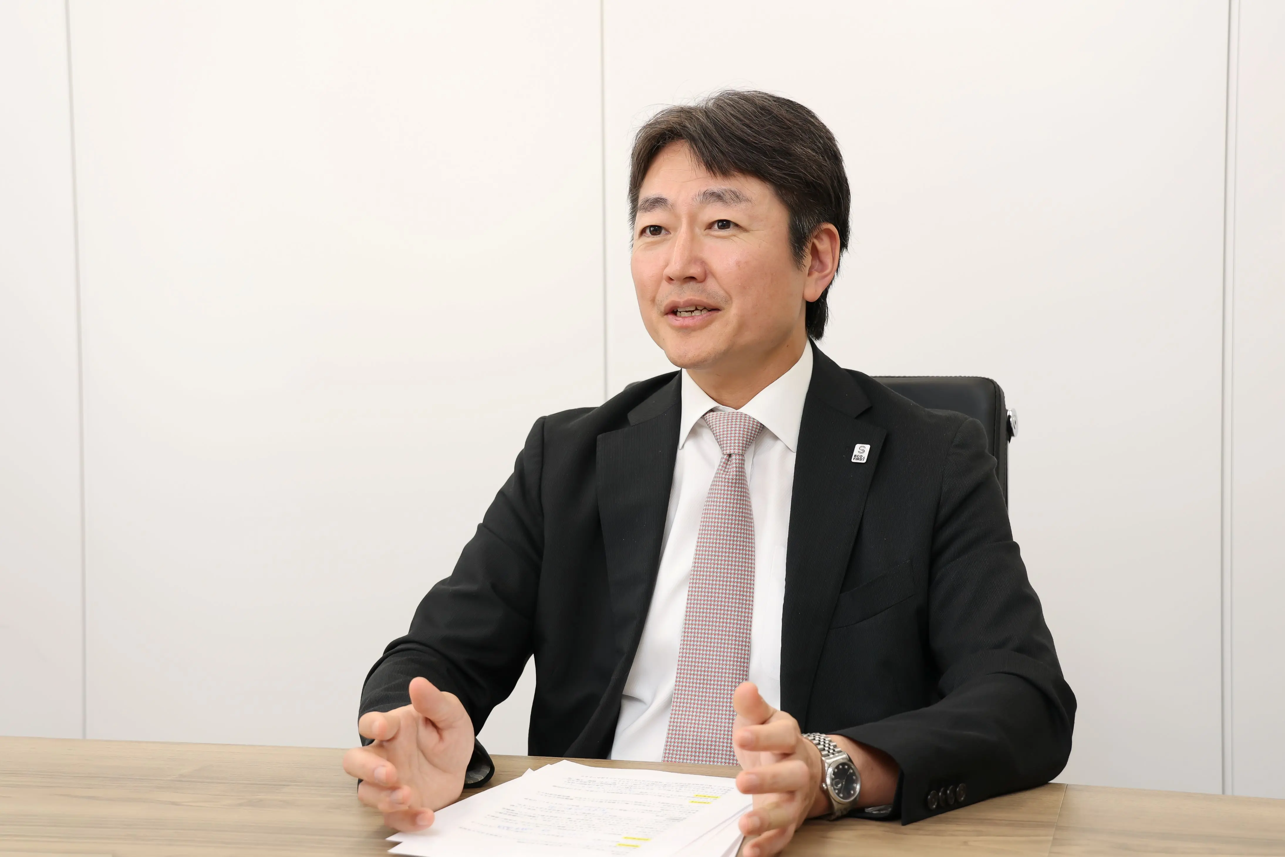 「感謝の気持ちを持てるかが重要だ」と語る山本社長（撮影・廣瀬真也）