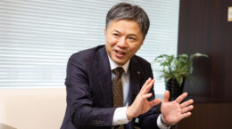 ツムラCOO「漢方薬とAIの親和性は高い」: 伝統薬の効果実証を加速へ