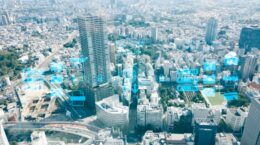 AIのコストは誰が負担すべきか: データセンター急増で電力価格高騰も